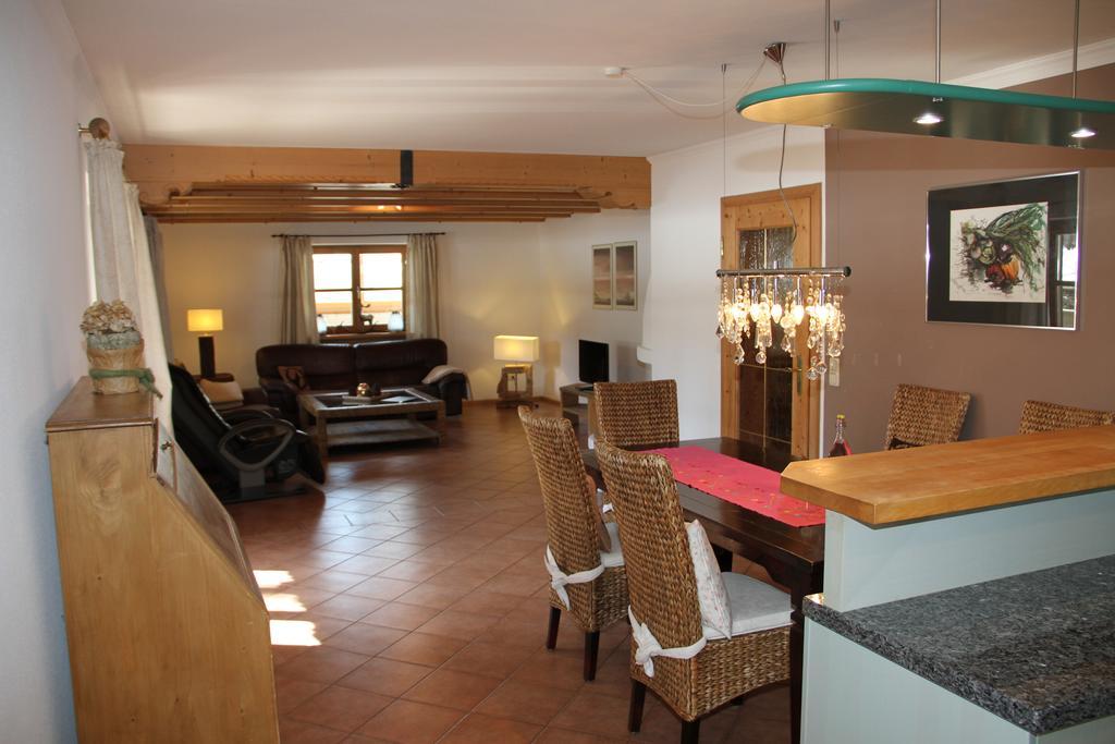 Landhaus Strobl Am See Hotel